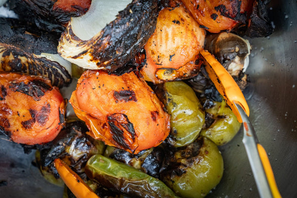 Verduras a la parrilla para la salsa