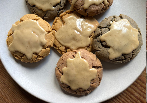 Haz estas galletas de maíz con arce de un Tazón tazón en 20 minutos